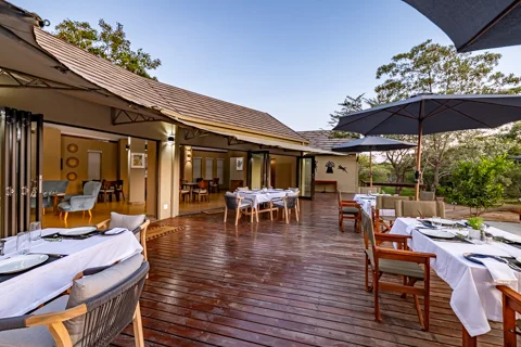 Cheetah Paw Safari Lodge