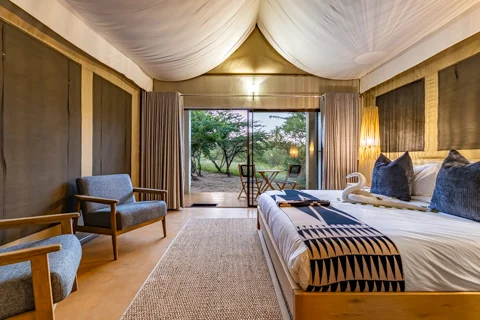 Cheetah Paw Safari Lodge